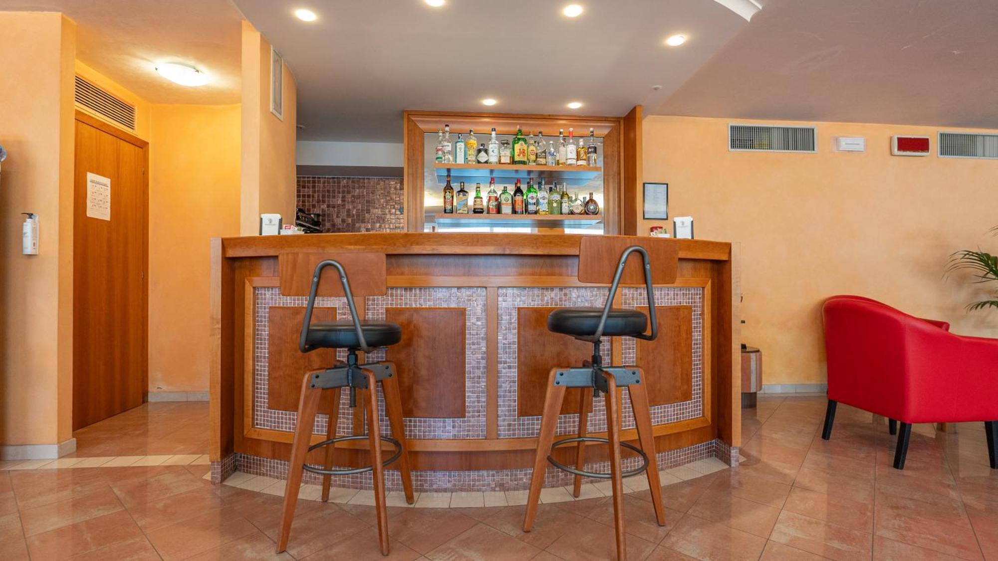 Hotel Nobel Rimini Extérieur photo