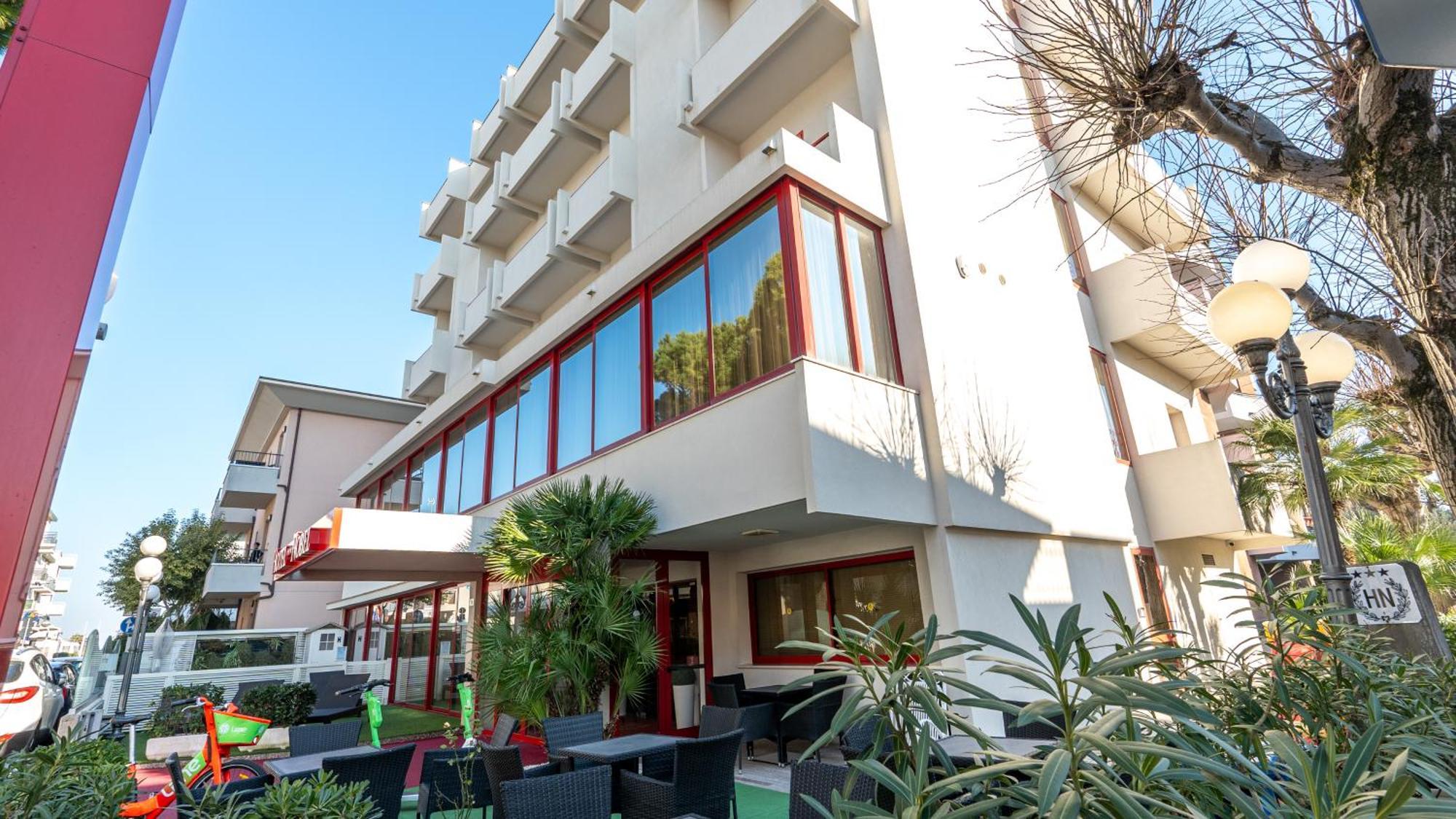 Hotel Nobel Rimini Extérieur photo