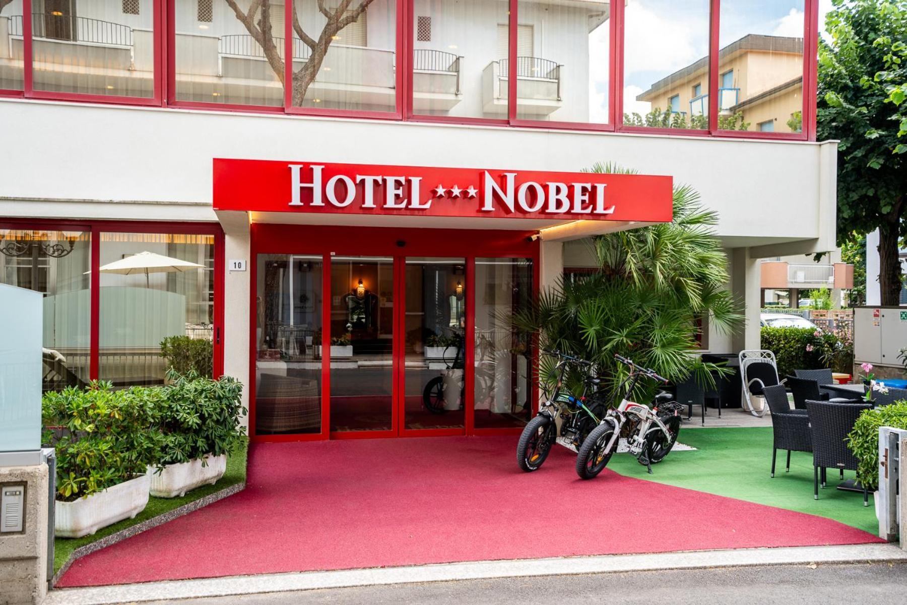 Hotel Nobel Rimini Extérieur photo